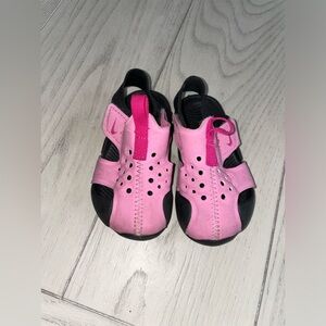 Nike toddler water shoes